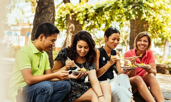 The 10 Tastings of Ho Chi Minh City With Locals: Private Street Food Tour