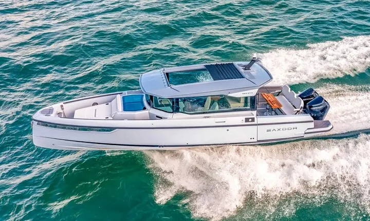 Private Boat Tour from Helsinki in a Saxdor 320 GTC