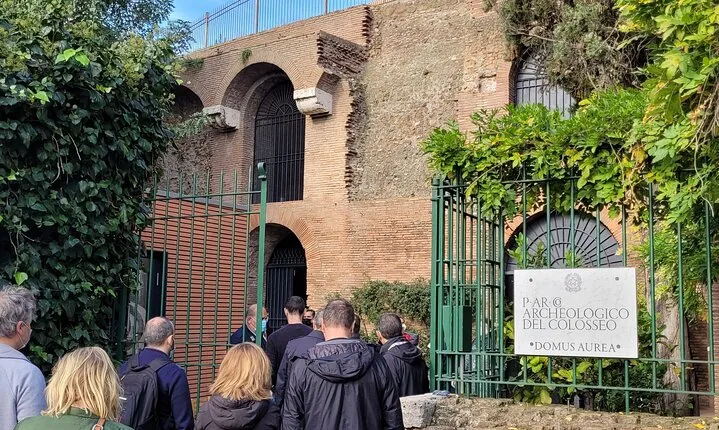 Domus Aurea Tour-Golden House of an Emperor With VR Experience