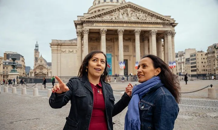 Private Tour: Secrets of Notre Dame & Latin Quarter with a Local 
