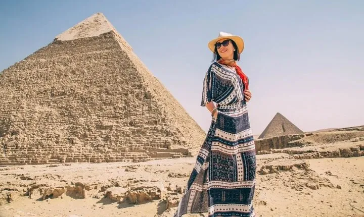Private Guided Half-Day Tour to Giza Pyramids and Sphinx
