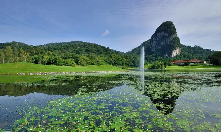 Hike and Climb Private Tour of Bukit Takun