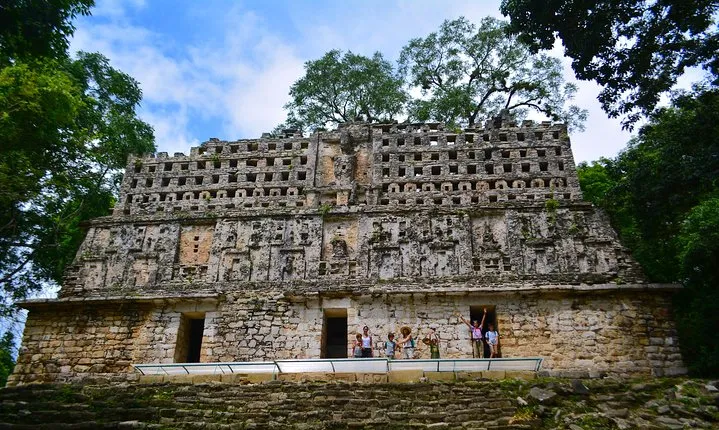 Lacandona Jungle, Yaxchilan and Bonampak Day Trip from Palenque