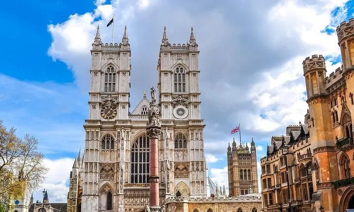 London and Westminster Abbey Tour with Blue Badge Tour Guide