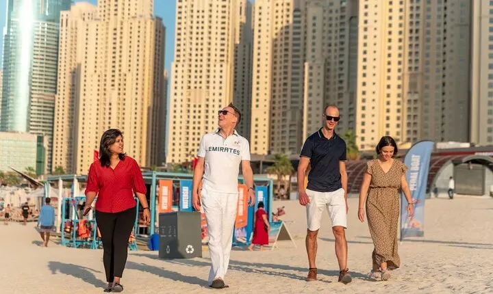 Dubai Marina Guided Walking Tour with Food Tasting