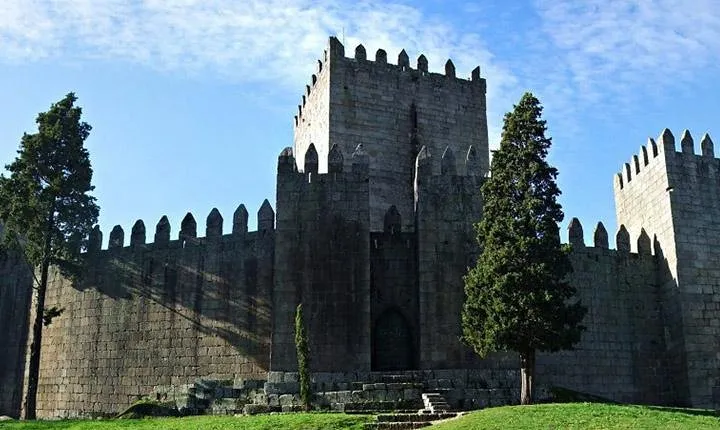 Private tour to Guimarães and Braga