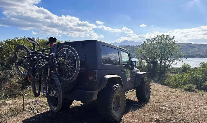 Private Off-Road Experience and Mountain Bike Tour in Athens