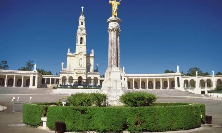 Fatima Sanctuary Private Tour from Lisbon