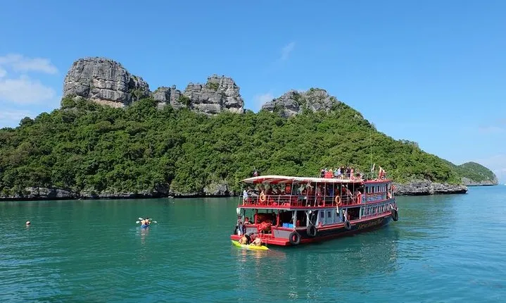 Samui Island Tour to Angthong Marine Park by Big Boat (Snorkeling, Kayaking)