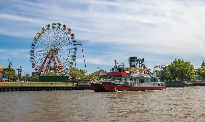 Buenos Aires: Tigre Premium with boat ride from Puerto Madero
