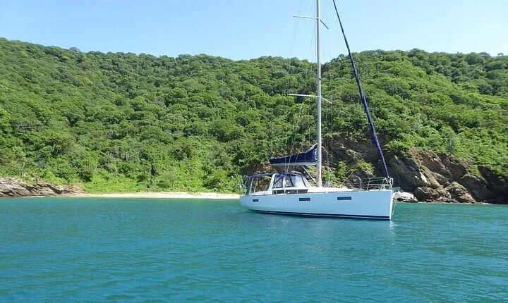 Trip (Afternoon) in a Private Sailing Boat in the Tayrona Park