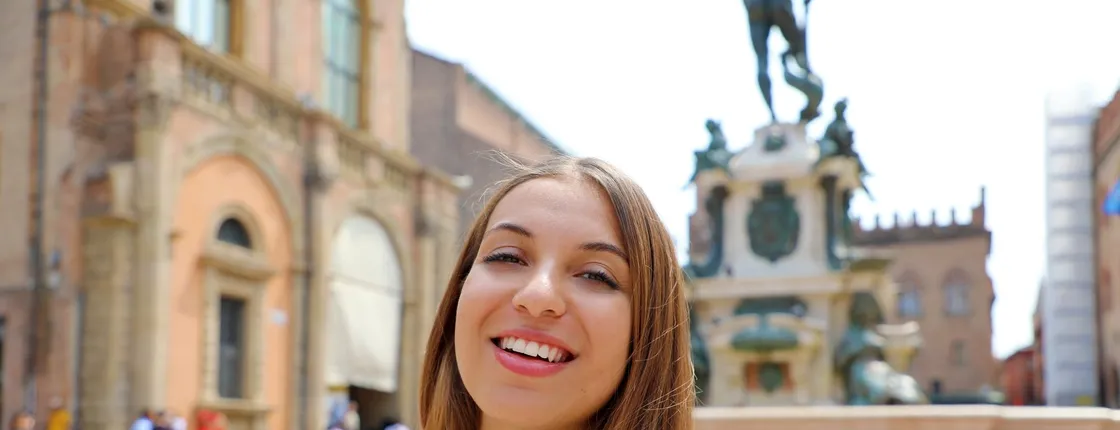 Private food and cultural walking tour of Bologna