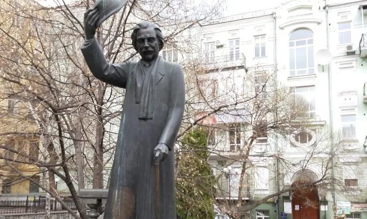 Jewish History of Kyiv including Babi Yar Memorial Private Tour