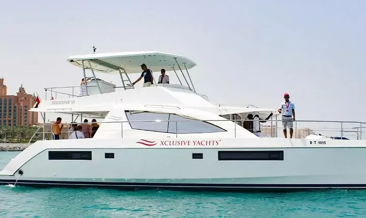 65ft Private Luxury Yacht Dubai Marina with Transfers Option