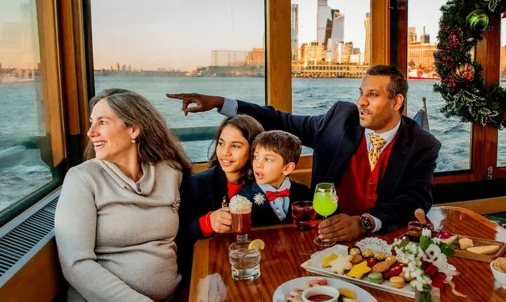 New York City Christmas Holiday Statue and Skyline Cocoa Cruise