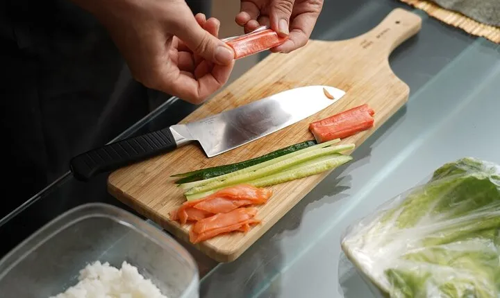 Osaka Market Tour & Cooking Class with Local Expert Masato/Shohei