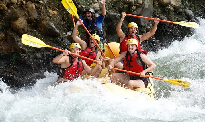 Sarapiqui River Extreme White Water Rafting Class IV