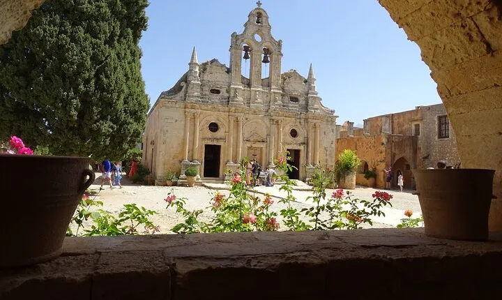 Private Tour to Arkadi Monastery and Rethymno from Heraklion