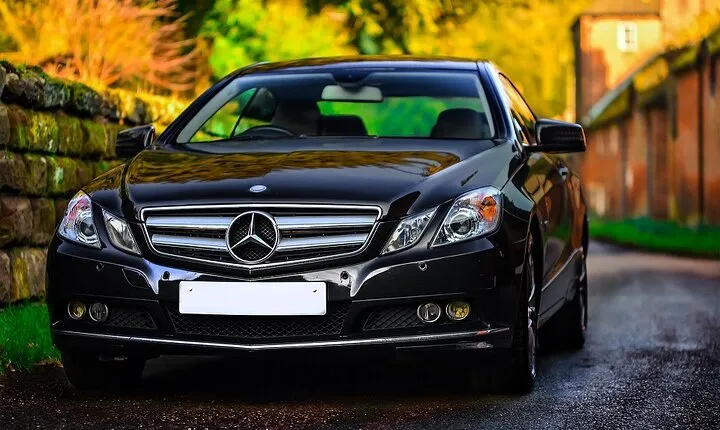 Abu Dhabi Private Airport Transfer (AUH) to City