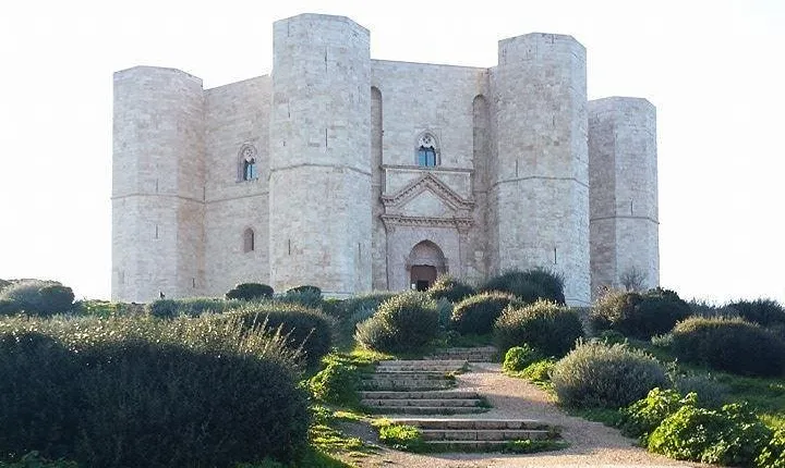 Castles of Puglia Day Trip from Bari