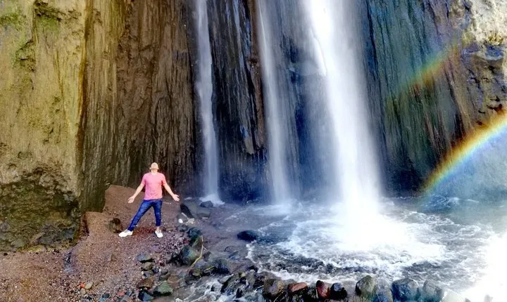 Full-Day Guided Walking Tour of Yura Waterfalls from Arequipa
