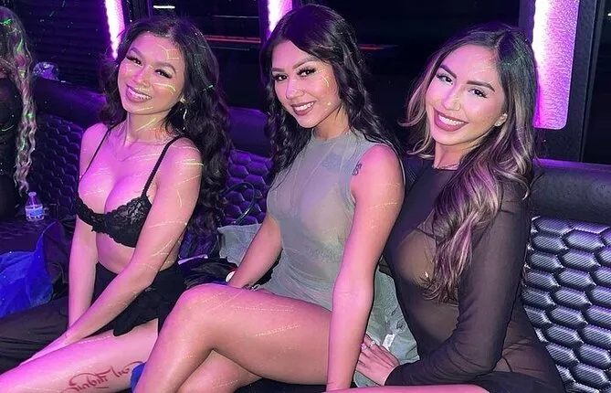 Supreme Club Tours:Miami Hip Hop Club Crawl with Open Bar & Party Bus Experience