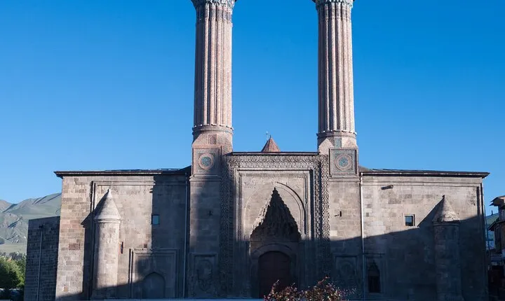 All-inclusive Private Guided Tour of Erzurum City