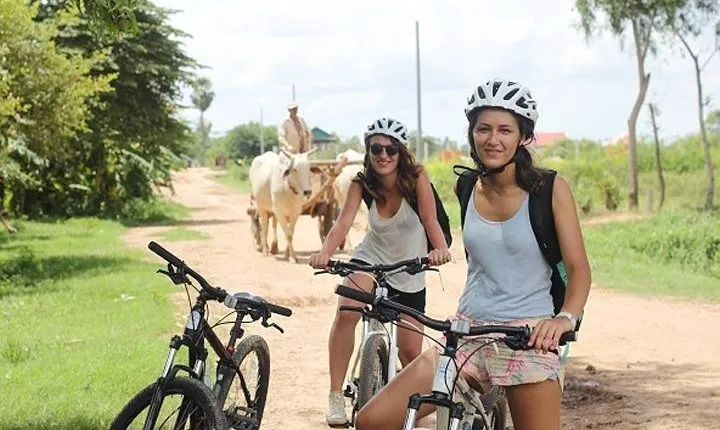 The Mekong Island Biking Tour and Lunch with farmers