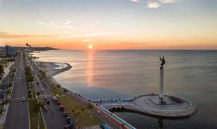 Getting to know the cultural heritage of Campeche on a walking tour