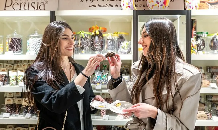 Milan Food Tasting box- Audio Guided Tour with Food Tasting