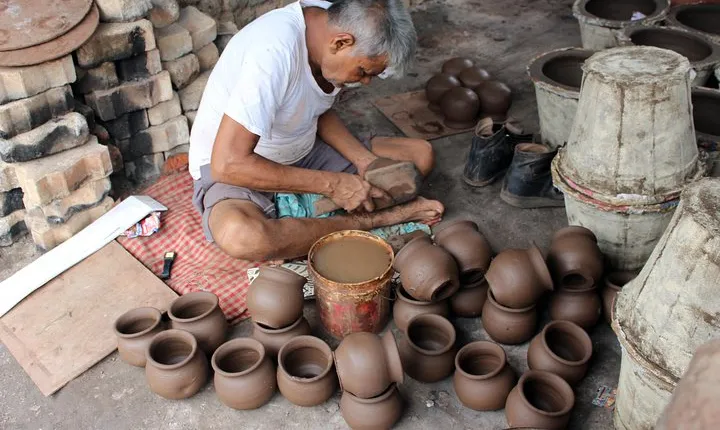 Walking Tour of Dharavi Slum in Mumbai