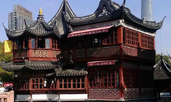 Private Shanghai City Sightseeing of the Bund and Yuyuan Garden