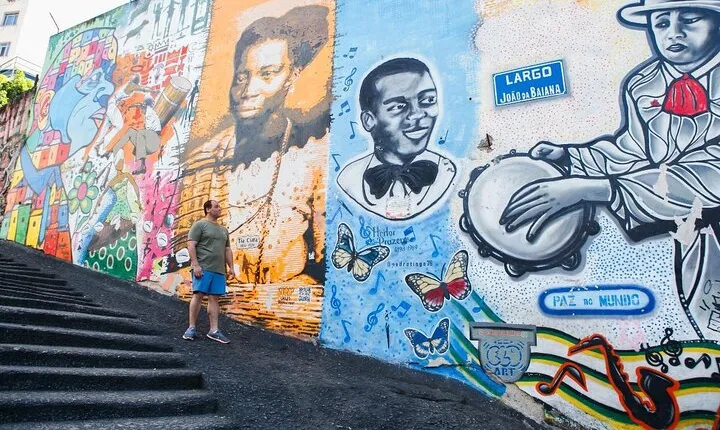 Private Favela and Little Africa tour: The Full African History