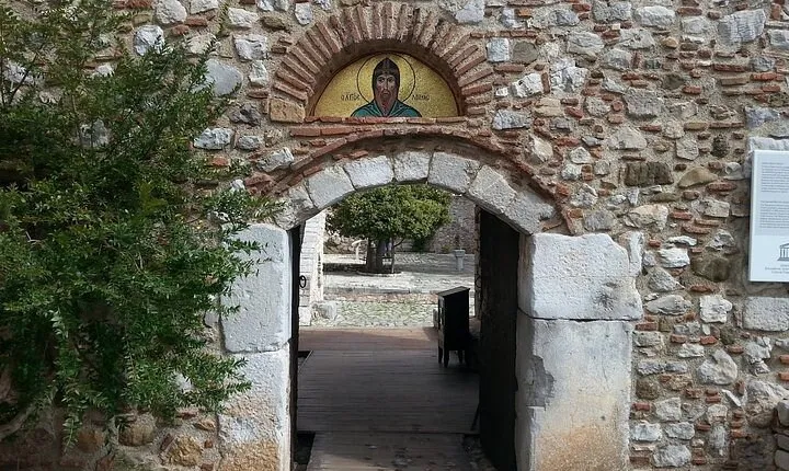 2-Day Private Tour to Delphi and Meteora from Athens