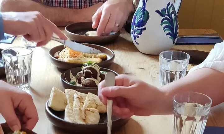 Shared 3 Hours Hidden Gems Foodie Tour of York