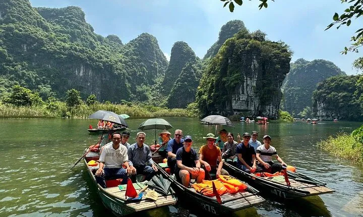 Trang An Boat Trip Hoa Lu and Mua Cave Small-Group Day Tour