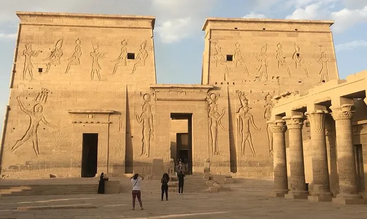 Private Half-Day Tour to the Philae Temple and High Dam in Aswan