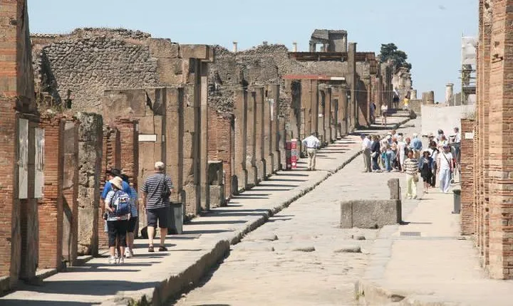 Full Day Rome to Pompei