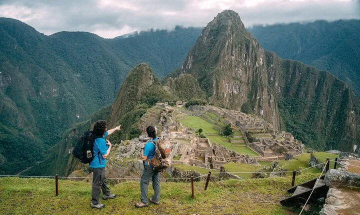 2-Day Inca Trail to Machu Picchu with Panoramic Train