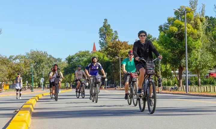 Cultural Experience by Bike around Palermo and Recoleta Max 6 ppl