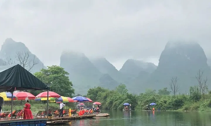Private Tour: Day Trip to Yangshuo from Guangzhou by Round-way Bullet Train