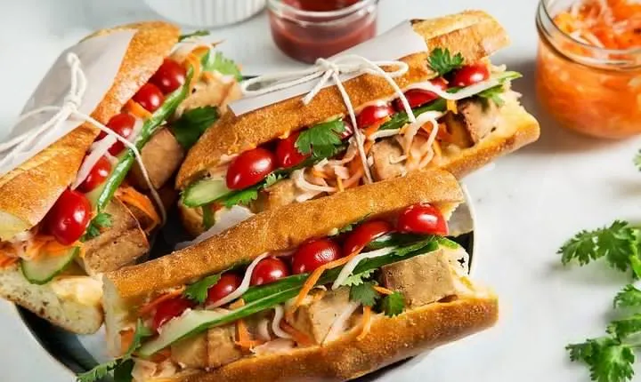 Private Street Food Tour - Walking Hanoi Old Quarter