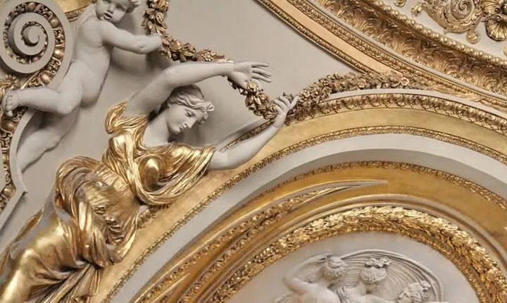 Private Louvre Museum Tour for Kids & Families with Alberto or his team in Paris