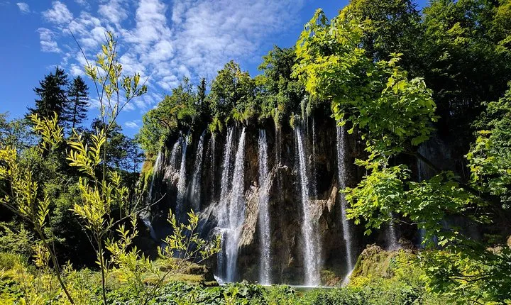 All inclusive luxury daytrip to Plitvice from Zagreb.