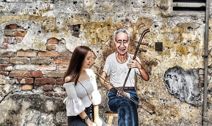 Kuala Lumpur Historical Chinatown & Batik Painting Cultural Tour (Half Day)