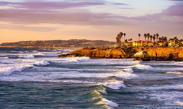 A Local’s Guide to San Diego’s Sights: A GPS Self-Guided Drive