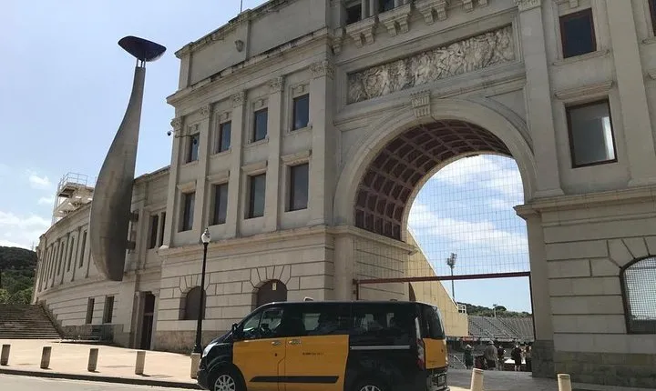 Private Day Trip from Barcelona to Figueres