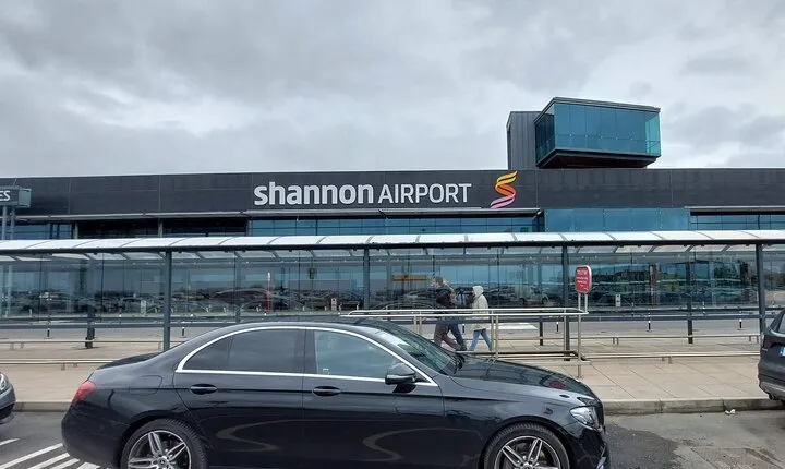 Ballygary Estate Tralee to Shannon Airport Premium Car Service