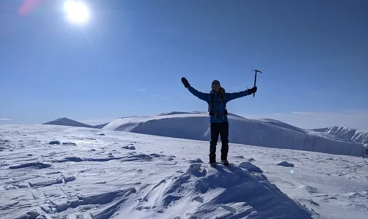 Winter Hiking in the Cairngorms