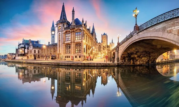 Private Evening Tour: The Dark Side of Gent